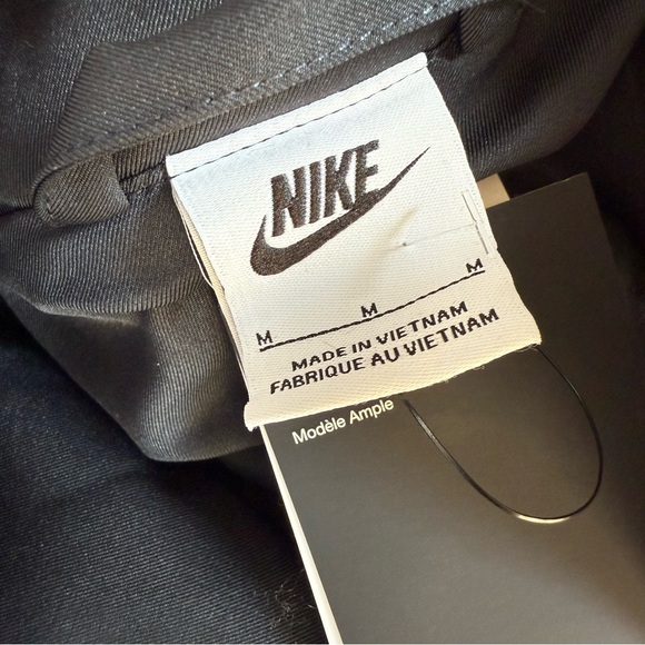 NEW Nike Sportswear Plush Faux Fur Teddy Sherpa Jacket 'Fossil' Women’s Size M - Picture 10 of 10